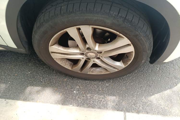 Used Mercedes-Benz GLA 2016 GLA 200 Sport Edition Right Front Wheel Hub