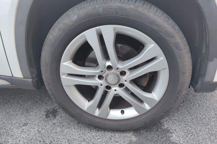 Used Mercedes-Benz GLA 2016 GLA 200 Sport Edition Right Front Wheel Hub