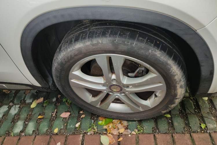 Used Mercedes-Benz GLA 2016 GLA 200 Sport Edition Right Front Wheel Hub