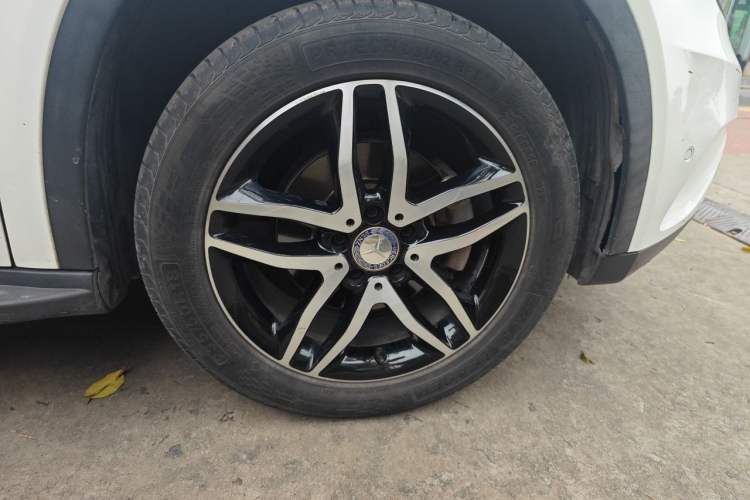 Used Mercedes-Benz GLA 2016 GLA 200 Fashion Model Right Front Wheel Hub
