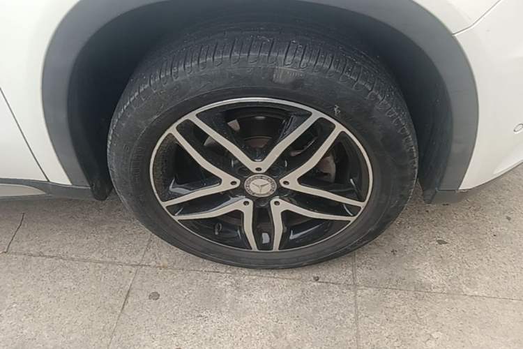 Used Mercedes-Benz GLA 2016 GLA 200 Fashion Model Right Front Wheel Hub