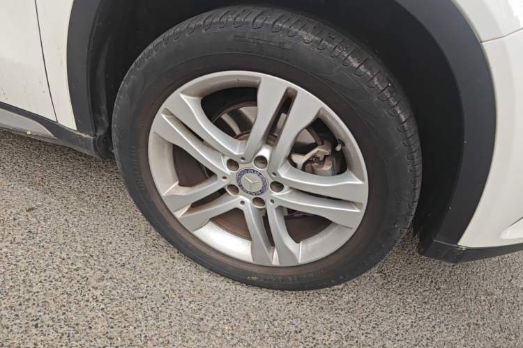 Used Mercedes-Benz GLA 2016 GLA 200 Sport Edition Right Front Wheel Hub