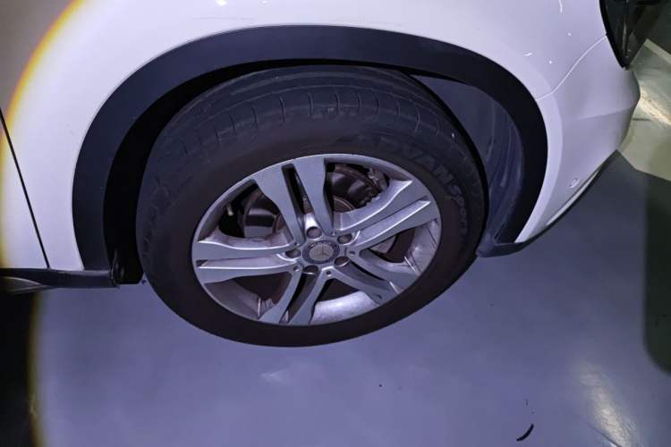 Used Mercedes-Benz GLA 2016 GLA 200 Sport Edition Right Front Wheel Hub