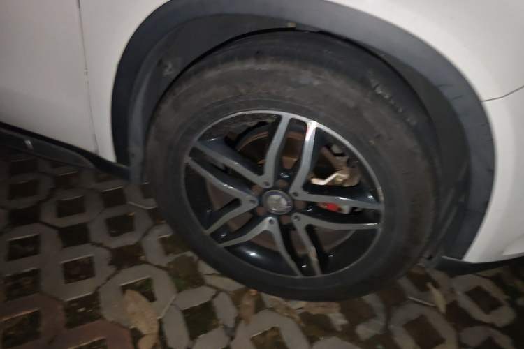 Used Mercedes-Benz GLA 2016 GLA 220 4MATIC Fashion Edition Right Front Wheel Hub