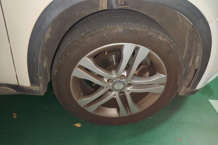 Used Mercedes-Benz GLA 2016 GLA 200 Sport Edition Right Front Wheel Hub