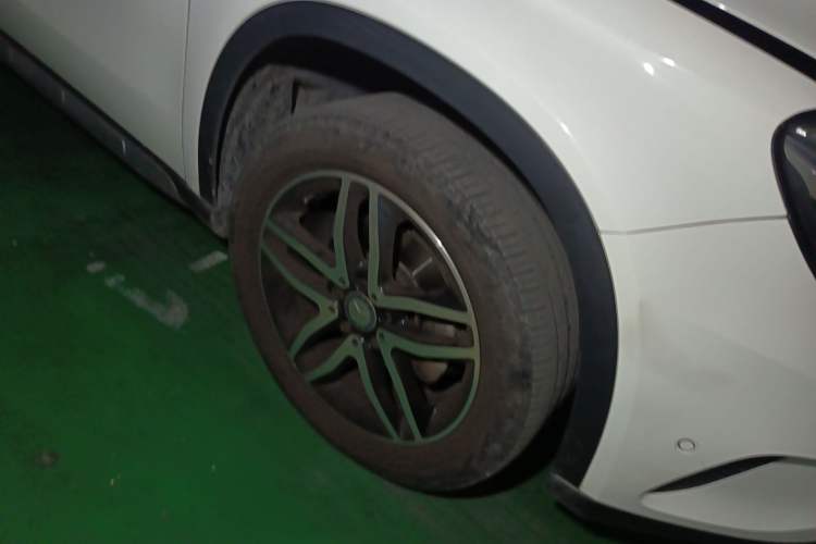 Used Mercedes-Benz GLA 2016 GLA 200 Fashion Model Right Front Wheel Hub