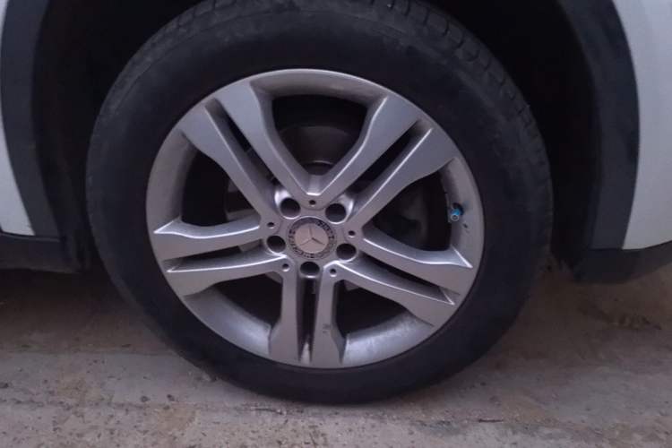 Used Mercedes-Benz GLA 2016 GLA 200 Sport Edition Right Front Wheel Hub