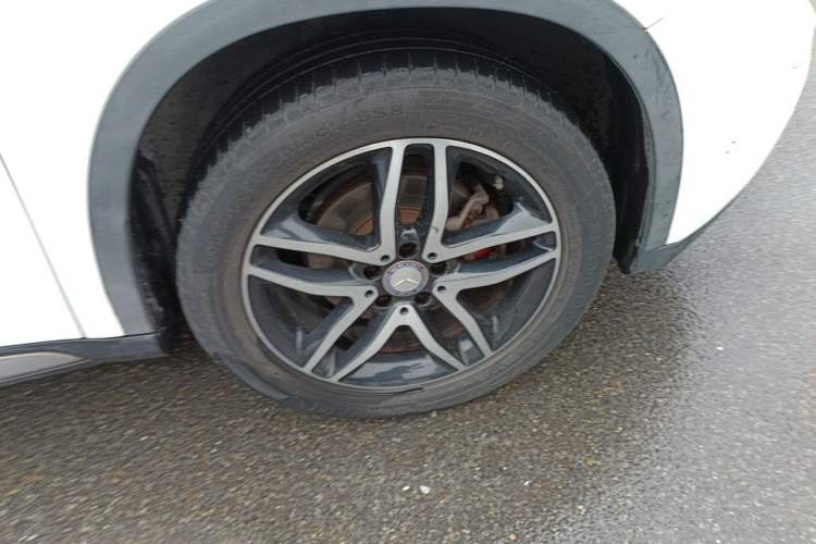 Used Mercedes-Benz GLA 2016 GLA 200 Fashion Model Right Front Wheel Hub