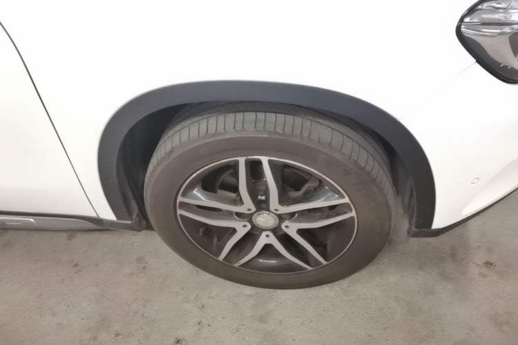 Used Mercedes-Benz GLA 2016 GLA 200 Fashion Model Right Front Wheel Hub