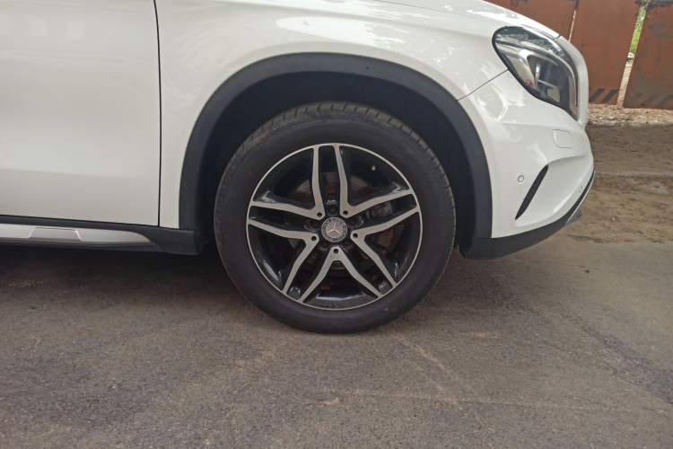 Used Mercedes-Benz GLA 2016 GLA 200 Fashion Model Right Front Wheel Hub