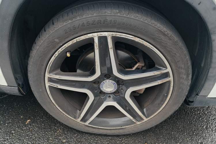 Used Mercedes-Benz GLA 2016 GLA 200 Fashion Model Right Front Wheel Hub