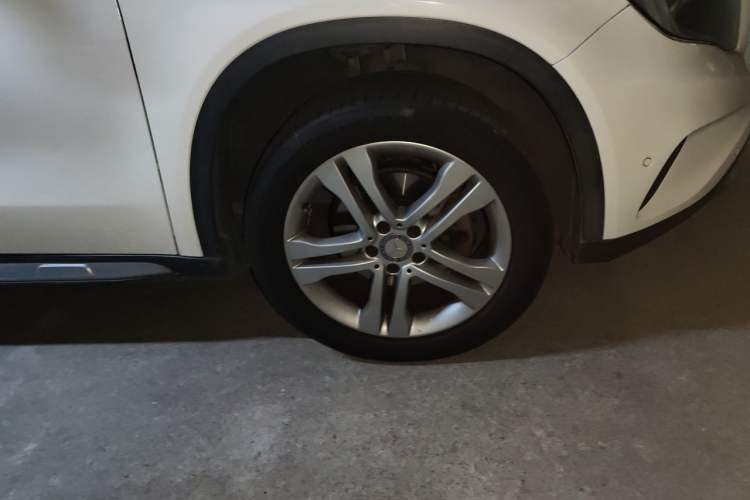 Used Mercedes-Benz GLA 2016 GLA 200 Sport Edition Right Front Wheel Hub