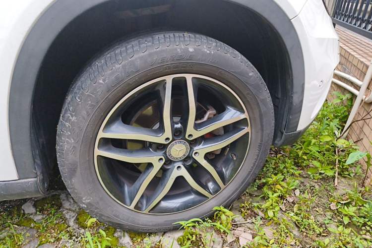 Used Mercedes-Benz GLA 2016 GLA 200 Fashion Model Right Front Wheel Hub