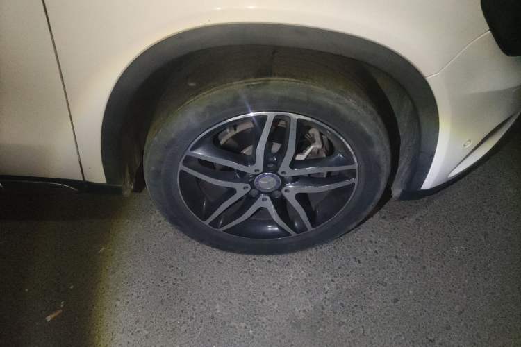 Used Mercedes-Benz GLA 2016 GLA 200 Fashion Model Right Front Wheel Hub