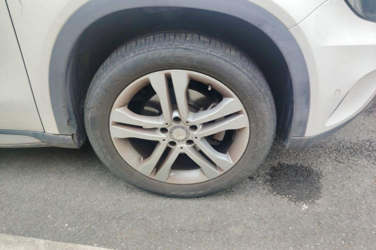 Used Mercedes-Benz GLA 2016 GLA 200 Sport Edition Right Front Wheel Hub