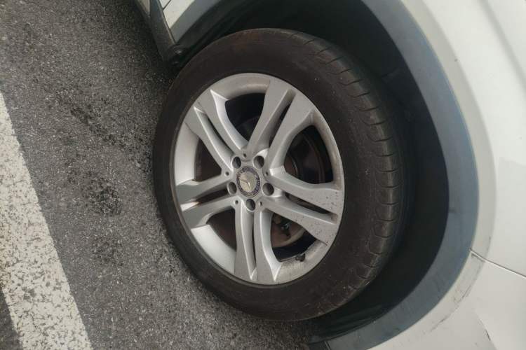 Used Mercedes-Benz GLA 2016 GLA 200 Sport Edition Right Front Wheel Hub