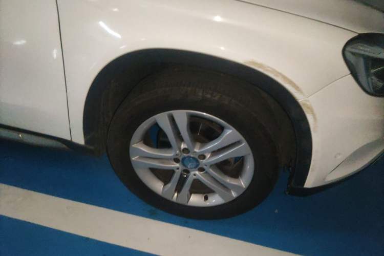 Used Mercedes-Benz GLA 2016 GLA 200 Sport Edition Right Front Wheel Hub
