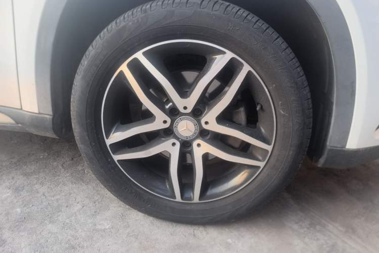 Used Mercedes-Benz GLA 2016 GLA 200 Fashion Model Right Front Wheel Hub