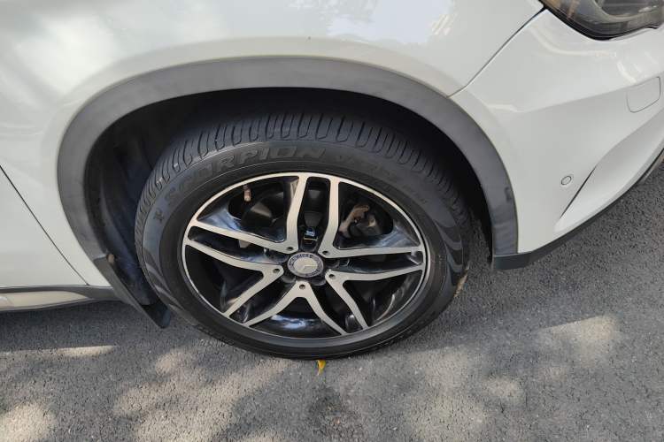 Used Mercedes-Benz GLA 2016 GLA 200 Fashion Model Right Front Wheel Hub