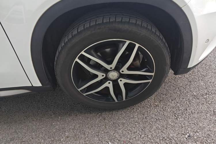 Used Mercedes-Benz GLA 2016 GLA 200 Fashion Model Right Front Wheel Hub