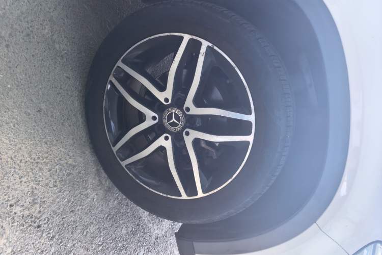 Used Mercedes-Benz GLA 2016 GLA 200 Fashion Model Right Front Wheel Hub