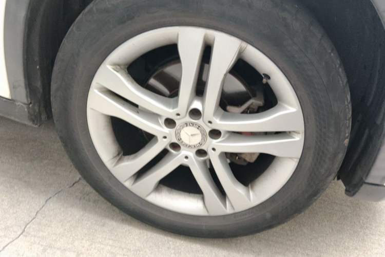 Used Mercedes-Benz GLA 2016 GLA 200 Sport Edition Right Front Wheel Hub