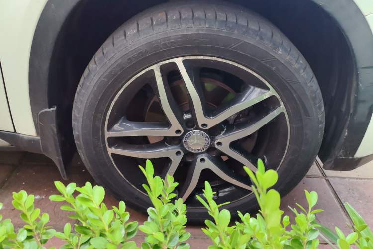 Used Mercedes-Benz GLA 2016 GLA 200 Fashion Model Right Front Wheel Hub