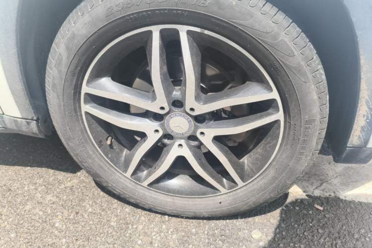 Used Mercedes-Benz GLA 2016 GLA 220 4MATIC Fashion Edition Right Front Wheel Hub