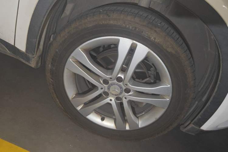 Used Mercedes-Benz GLA 2016 GLA 200 Sport Edition Right Front Wheel Hub