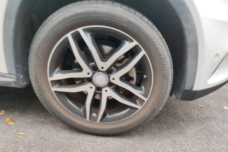 Used Mercedes-Benz GLA 2016 GLA 200 Fashion Model Right Front Wheel Hub