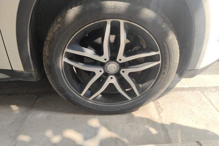 Used Mercedes-Benz GLA 2016 GLA 220 4MATIC Fashion Edition Right Front Wheel Hub