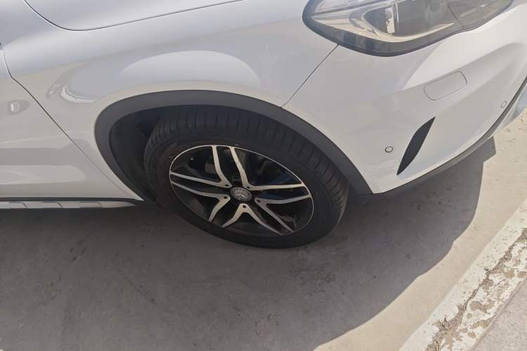 Used Mercedes-Benz GLA 2016 GLA 200 Fashion Model Right Front Wheel Hub