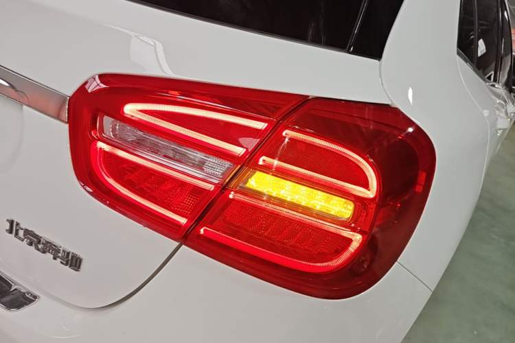 Used Mercedes-Benz GLA 2016 GLA 200 Fashion Model Right Rear Taillight
