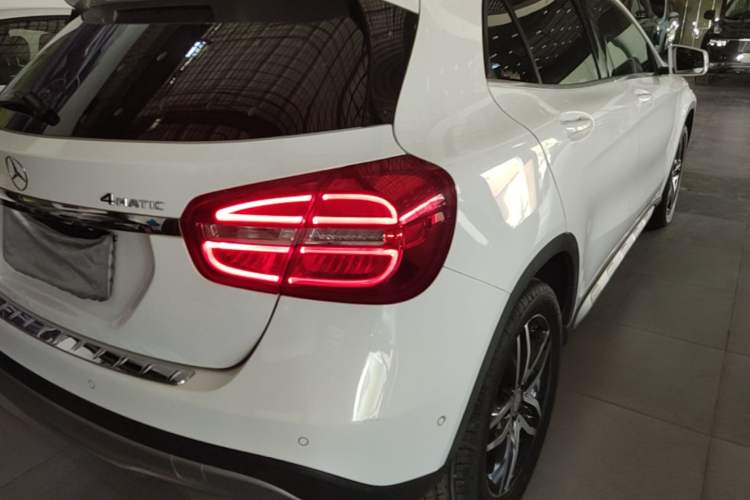 Used Mercedes-Benz GLA 2016 GLA 220 4MATIC Fashion Edition Right Rear Taillight
