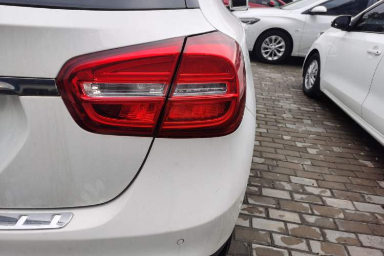 Used Mercedes-Benz GLA 2016 GLA 200 Fashion Model Right Rear Taillight