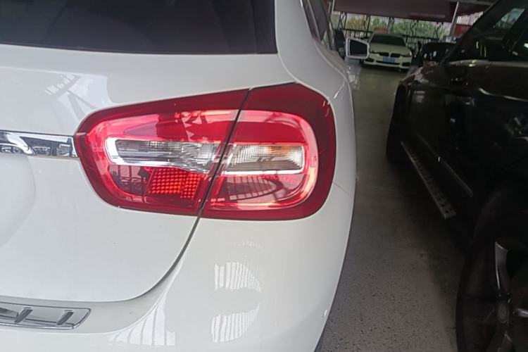 Used Mercedes-Benz GLA 2016 GLA 200 Sport Edition Right Rear Taillight