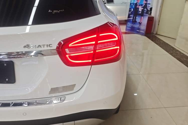 Used Mercedes-Benz GLA 2016 GLA 220 4MATIC Fashion Edition Right Rear Taillight