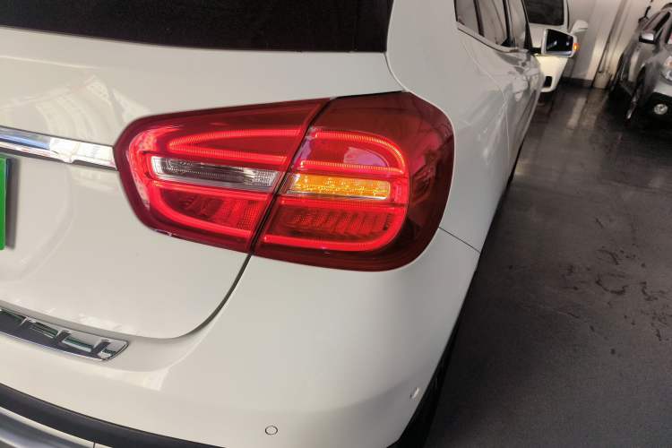 Used Mercedes-Benz GLA 2016 GLA 200 Fashion Model Right Rear Taillight
