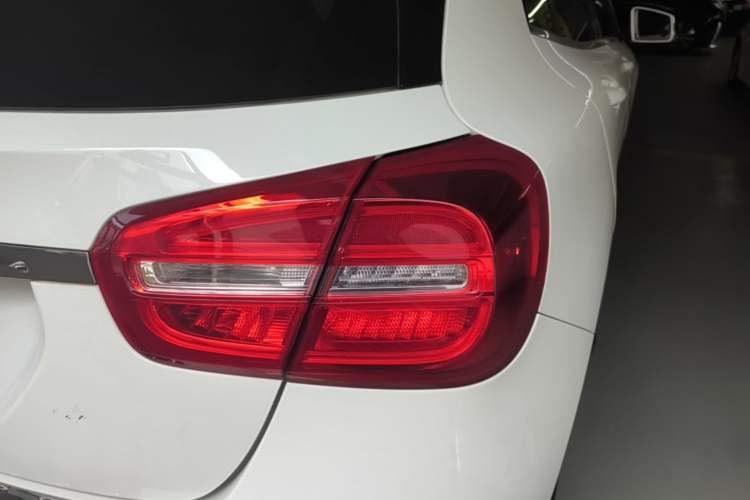 Used Mercedes-Benz GLA 2016 GLA 200 Fashion Model Right Rear Taillight