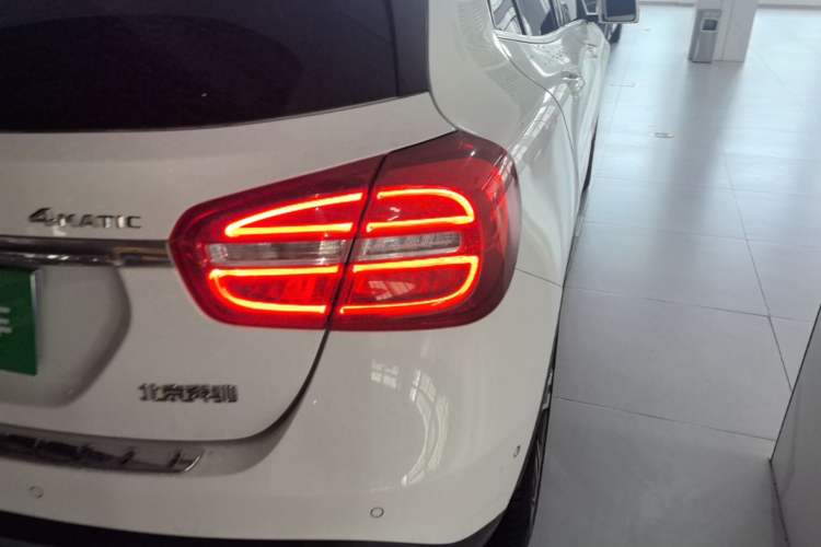 Used Mercedes-Benz GLA 2016 GLA 220 4MATIC Luxury Model Right Rear Taillight
