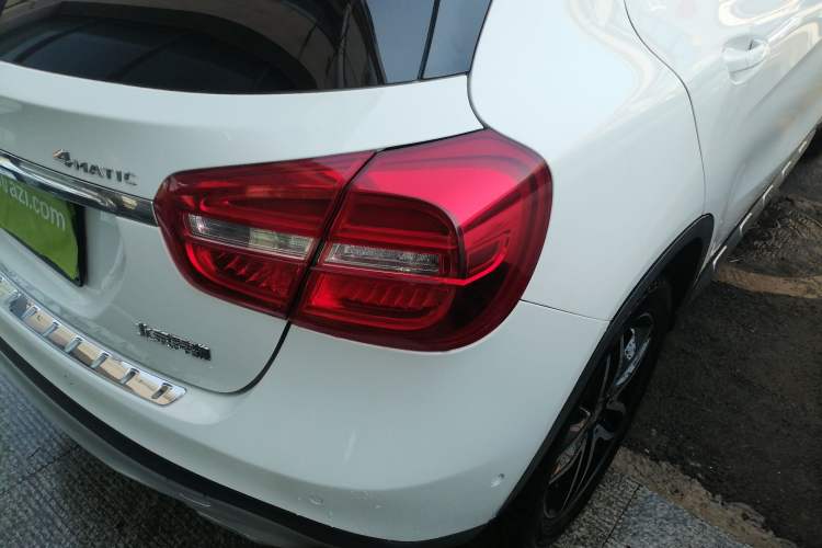 Used Mercedes-Benz GLA 2016 GLA 220 4MATIC Fashion Edition Right Rear Taillight