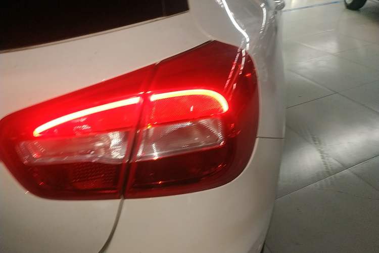 Used Mercedes-Benz GLA 2016 GLA 200 Fashion Model Right Rear Taillight