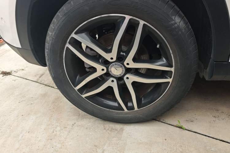 Used Mercedes-Benz GLA 2016 GLA 200 Fashion Model Right Rear Wheel Hub