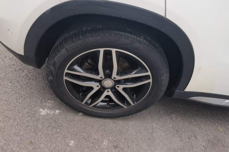 Used Mercedes-Benz GLA 2016 GLA 200 Fashion Model Right Rear Wheel Hub