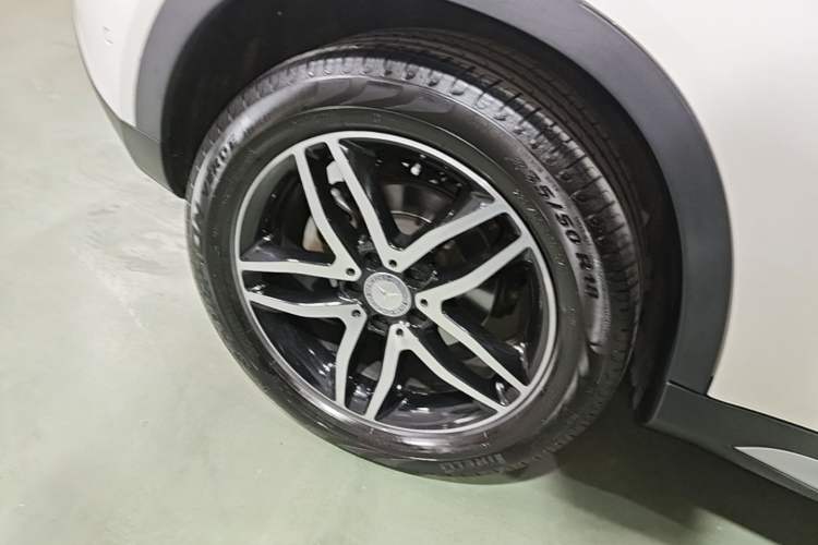 Used Mercedes-Benz GLA 2016 GLA 200 Fashion Model Right Rear Wheel Hub