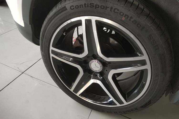 Used Mercedes-Benz GLA 2016 GLA 200 Fashion Model Right Rear Wheel Hub