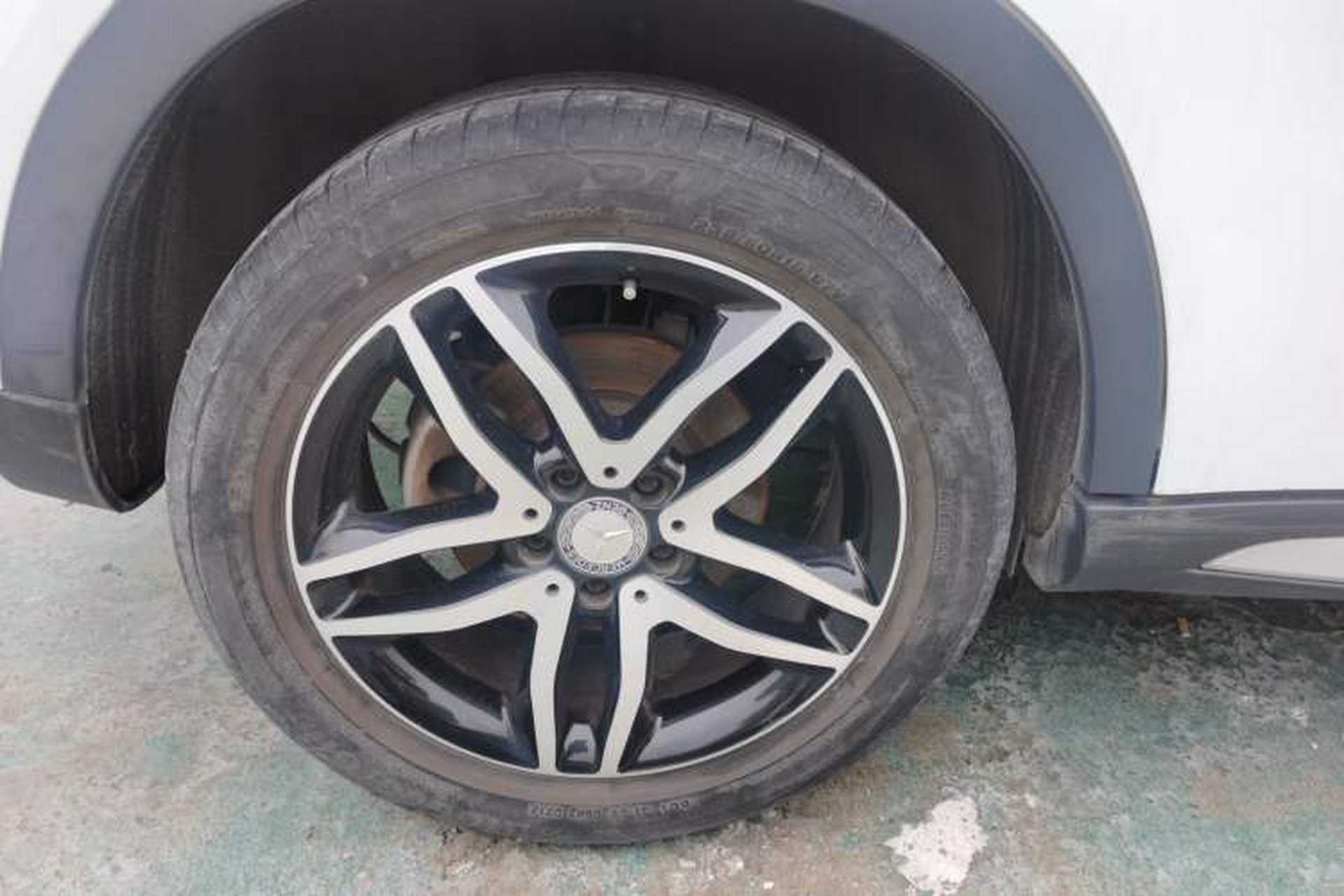 Used Mercedes-Benz GLA 2016 GLA 220 4MATIC Fashion Edition Right Rear Wheel Hub