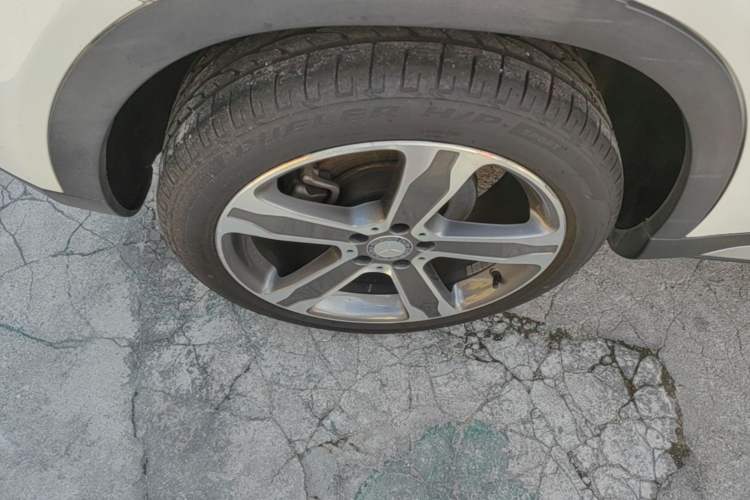 Used Mercedes-Benz GLA 2016 GLA 200 Fashion Model Right Rear Wheel Hub