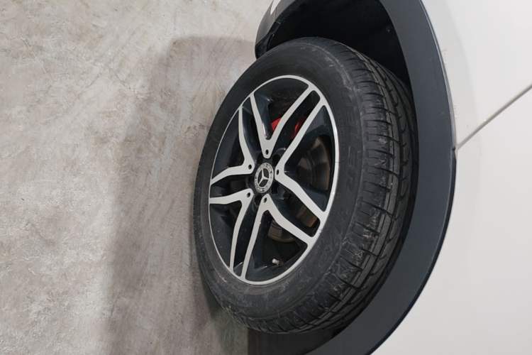 Used Mercedes-Benz GLA 2016 GLA 200 Fashion Model Right Rear Wheel Hub