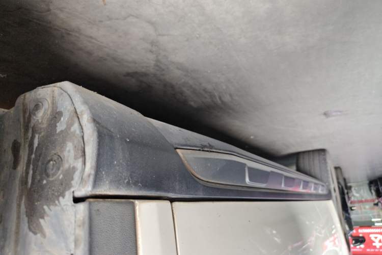 Used Mercedes-Benz GLA 2016 GLA 200 Fashion Model Right Side Sill